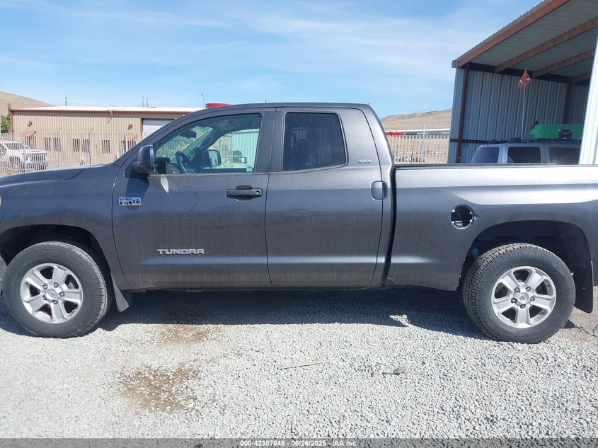 2016 Toyota Tundra Sr5 5.7L V8 VIN: 5TFUY5F18GX565251 Lot: 42387046