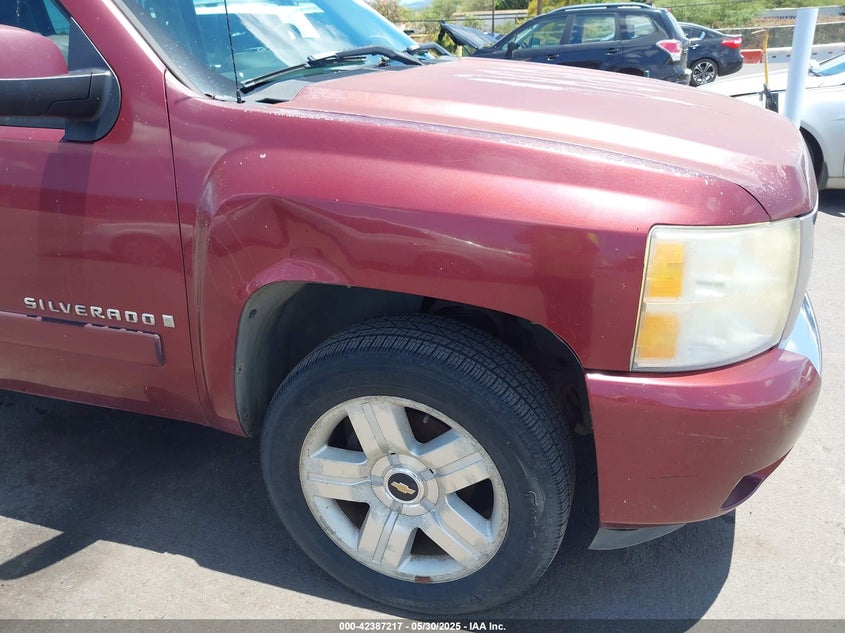 2008 CHEVROLET SILVERADO 1500 VIN: 2GCEC13J281211496