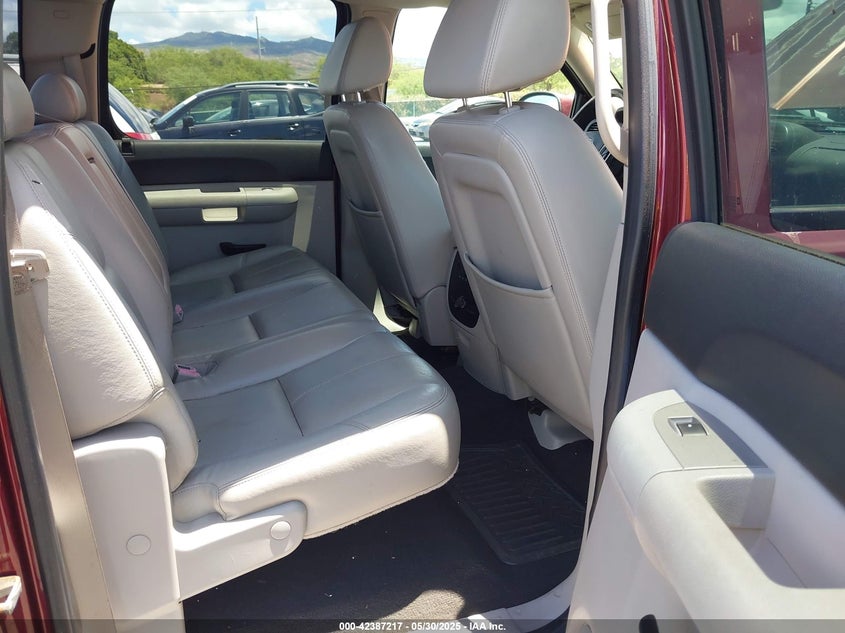 2008 CHEVROLET SILVERADO 1500 VIN: 2GCEC13J281211496