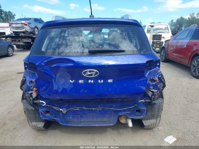 2023 HYUNDAI VENUE LIMITED - KMHRC8A34PU212064