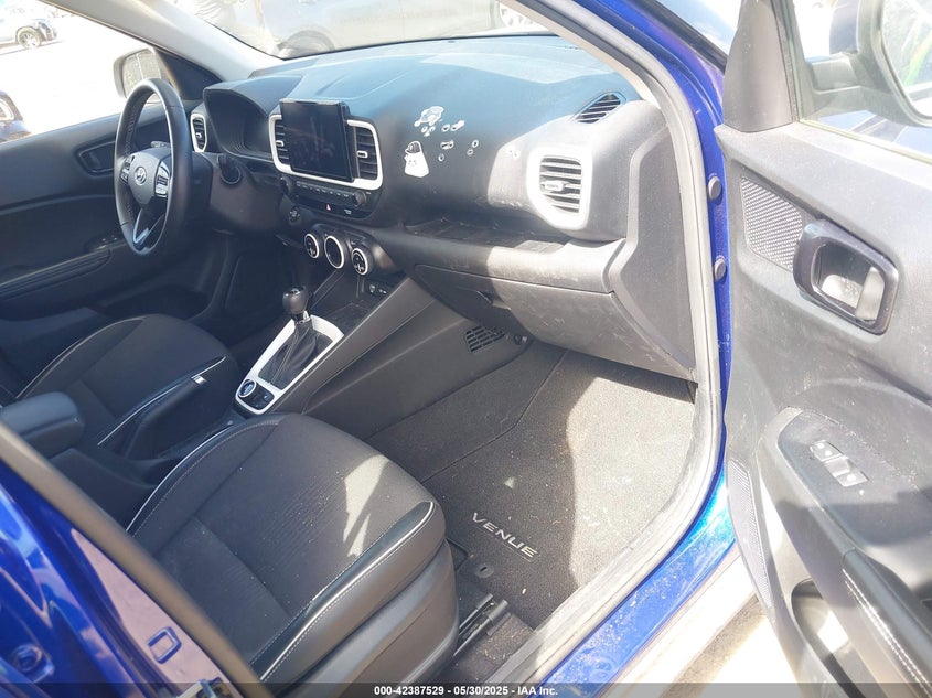 2023 HYUNDAI VENUE LIMITED - KMHRC8A34PU212064