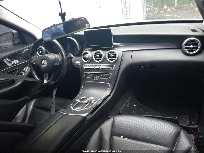 2017 MERCEDES-BENZ C 300 VIN: 55SWF4JB8HU191016