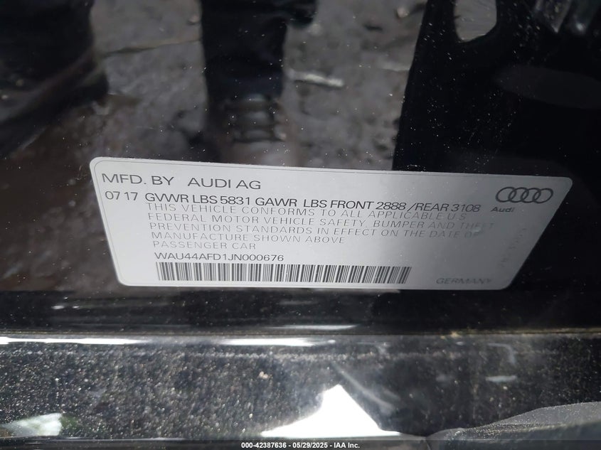 VIN WAU44AFD1JN000676 2018 AUDI A8 L 3.0T