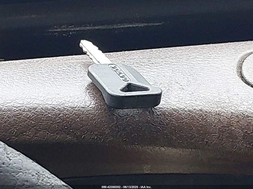 2012 Volvo Vn Vnl VIN: 4V4NC9EGXCN566735 Lot: 42388302