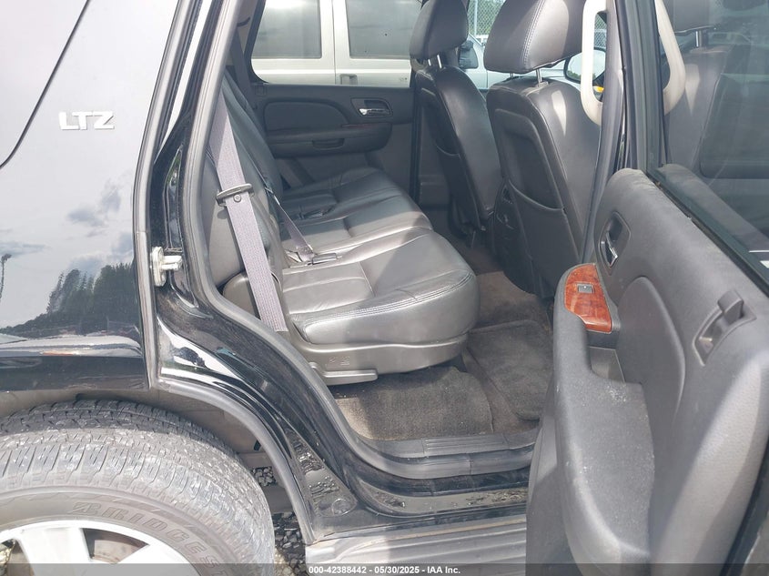 2014 CHEVROLET TAHOE LS - 1GNSCAE05ER128680