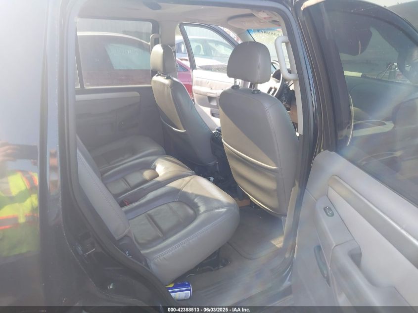 2004 Ford Explorer VIN: 1FMVU63K94UA06868 Lot: 42388513