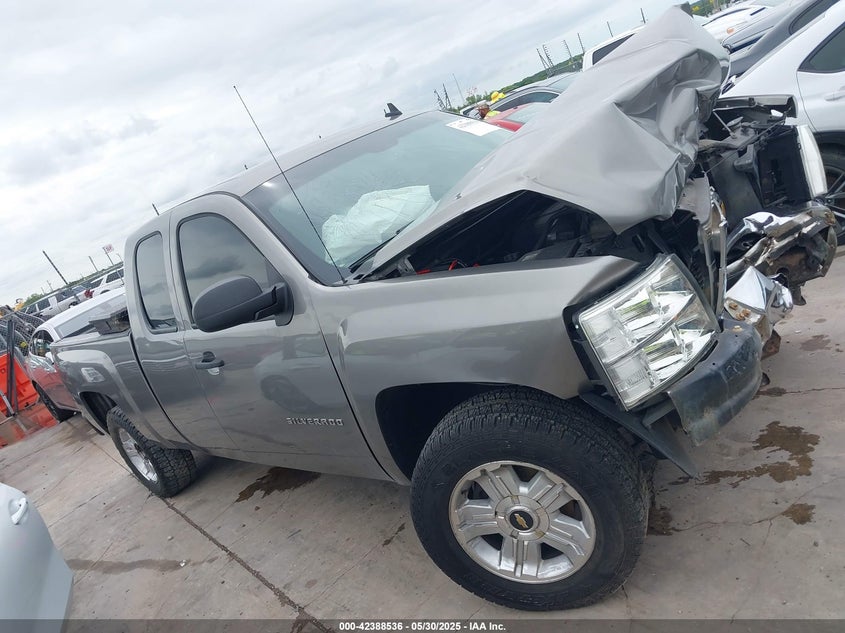2013 CHEVROLET SILVERADO 1500 LT - 1GCRKSE77DZ119670