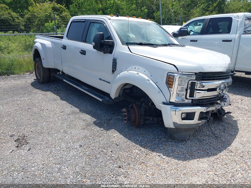 2019 FORD F-450 XLT