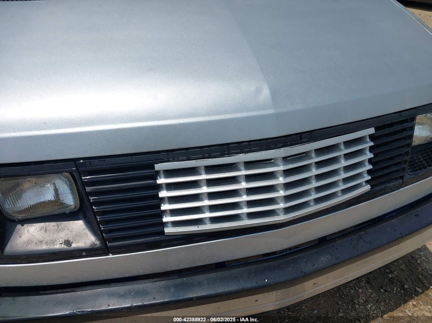 1987 Chevrolet Astro VIN: 1GNDM15Z5HB121813 Lot: 42388922