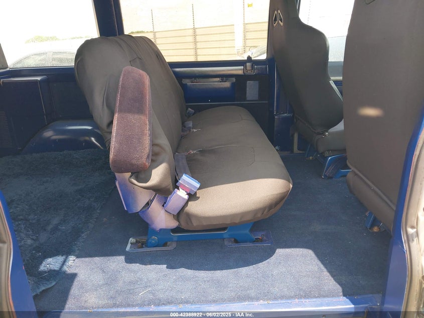 1987 Chevrolet Astro VIN: 1GNDM15Z5HB121813 Lot: 42388922