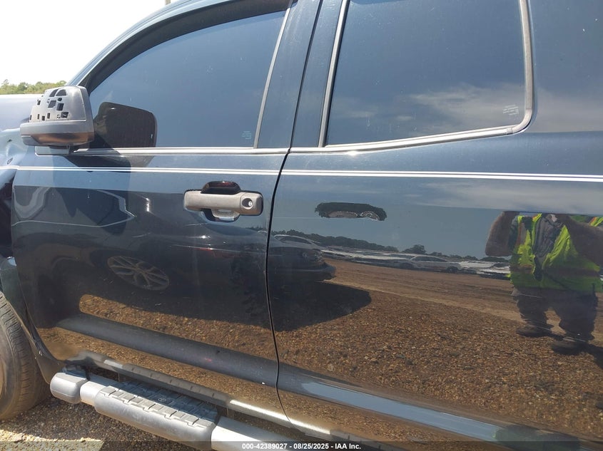 2016 TOYOTA TUNDRA SR 4.6L V8 - 5TFRM5F13GX096572