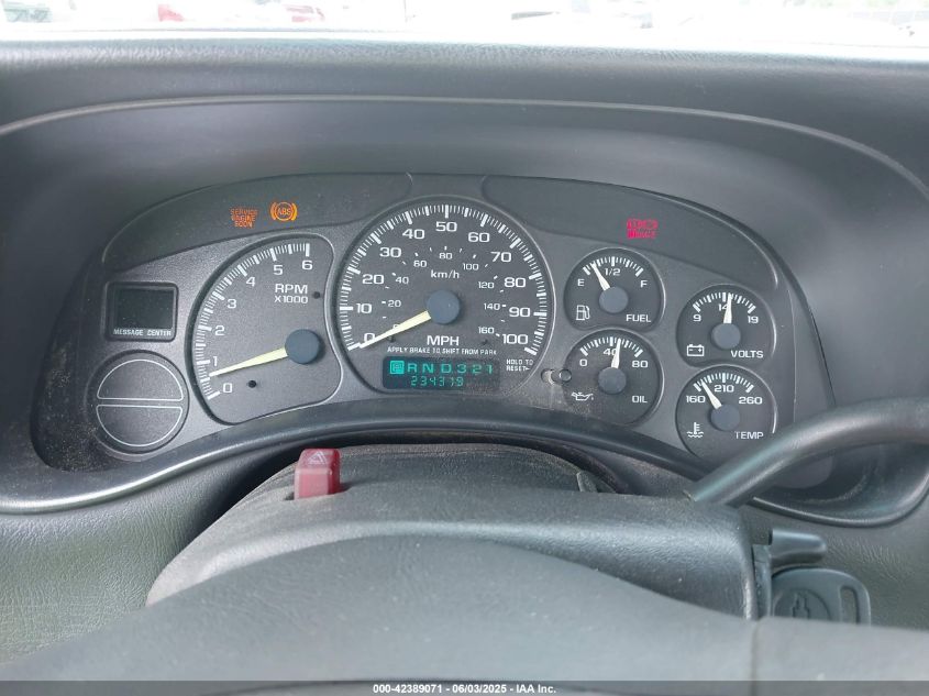 2000 Chevrolet Silverado 1500 VIN: 1GCEC14V7YE317779 Lot: 42389071