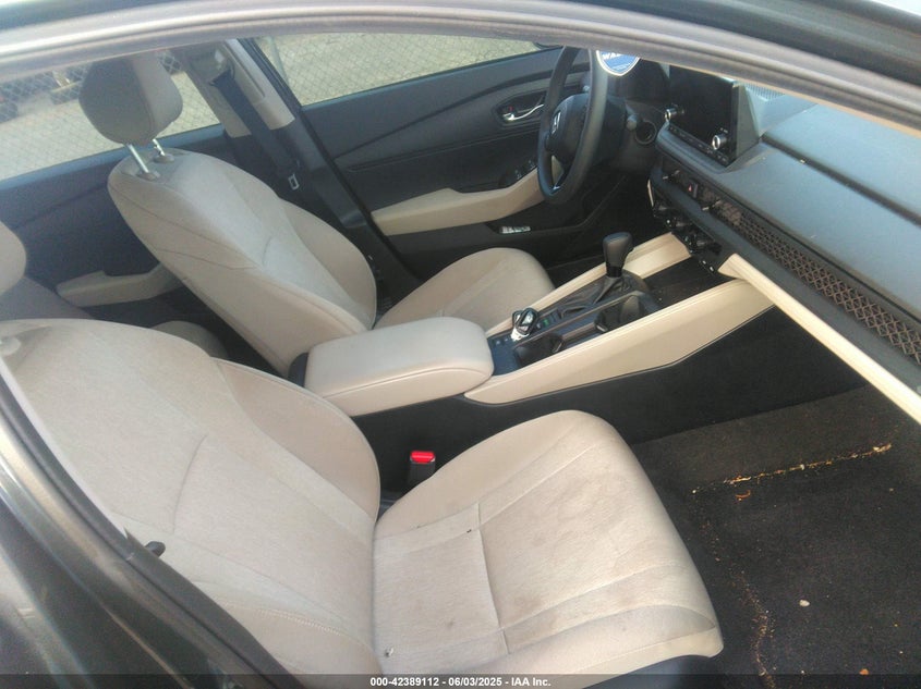 VIN 1HGCY1F2XSA001675 2025 HONDA ACCORD LX