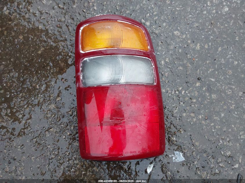 2002 Chevrolet Tahoe Lt VIN: 1GNEK13T12R125851 Lot: 42389159