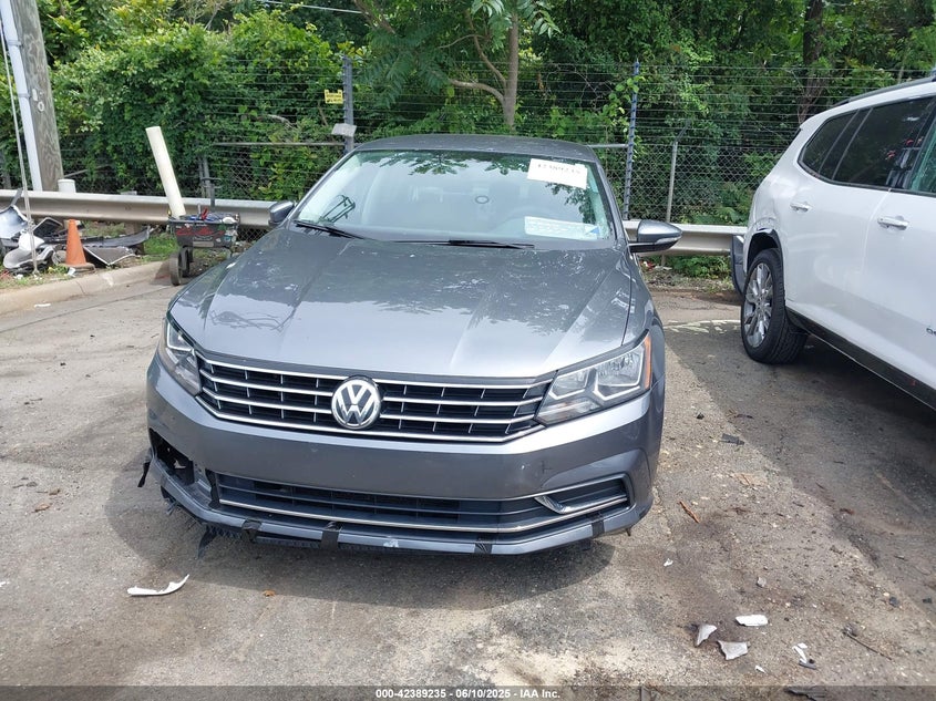 2017 VOLKSWAGEN PASSAT S - 1VWAT7A38HC077932