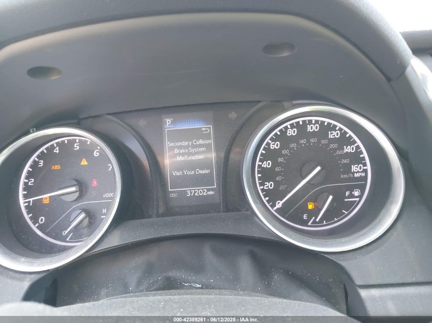 2018 Toyota Camry Le VIN: 4T1B11HK2JU039356 Lot: 42389261