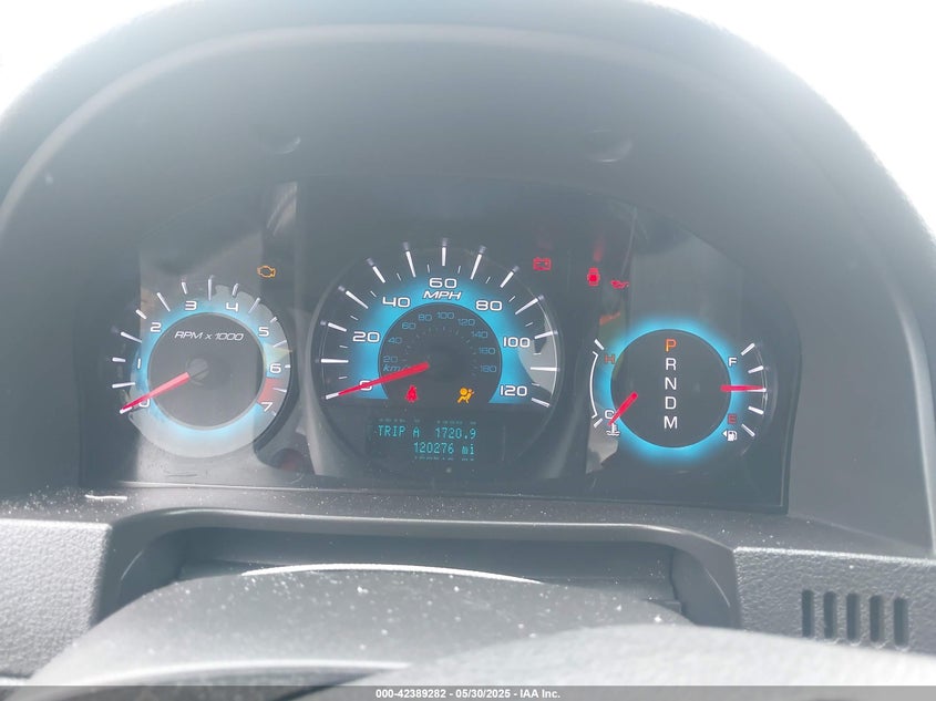 2011 FORD FUSION VIN: 3FAHP0JA2BR139920