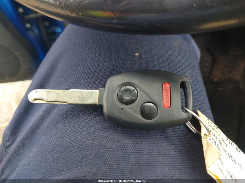 2008 HONDA FIT VIN: JHMGD37698S026870