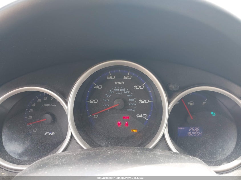 2008 HONDA FIT VIN: JHMGD37698S026870