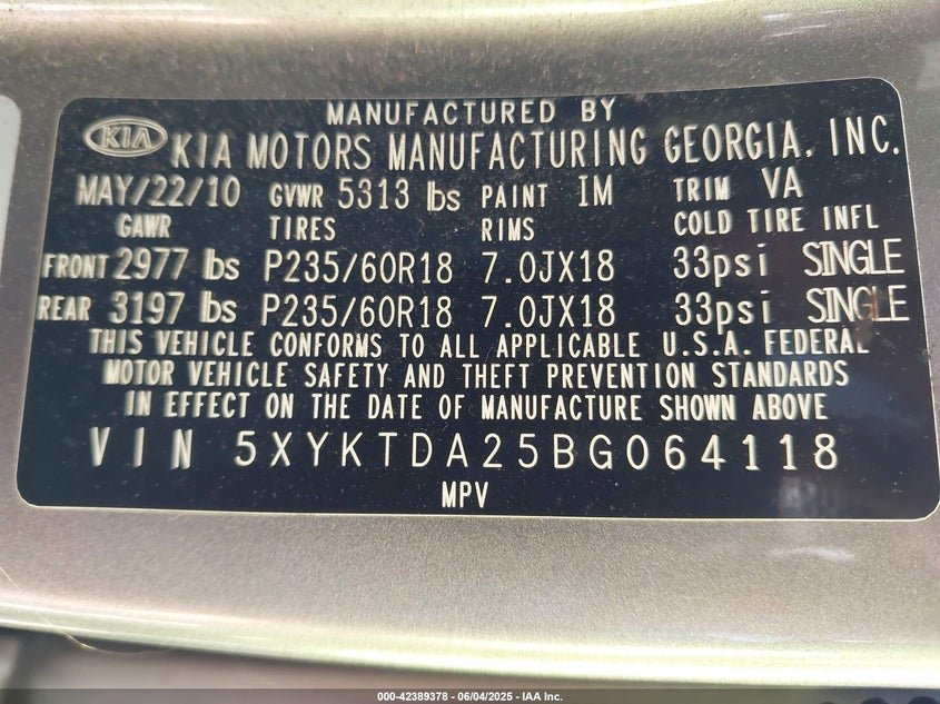 2011 KIA SORENTO VIN: 5XYKTDA25BG064118