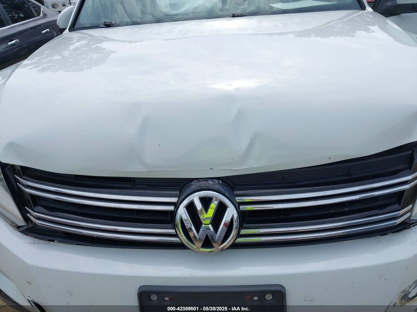 2016 VOLKSWAGEN TIGUAN S - WVGAV7AX0GW516985