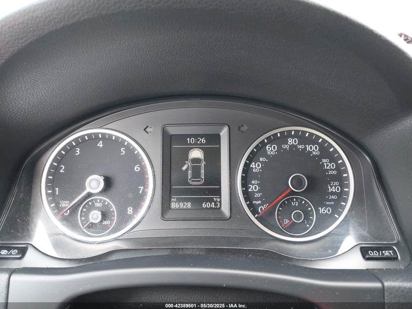 2016 VOLKSWAGEN TIGUAN S - WVGAV7AX0GW516985
