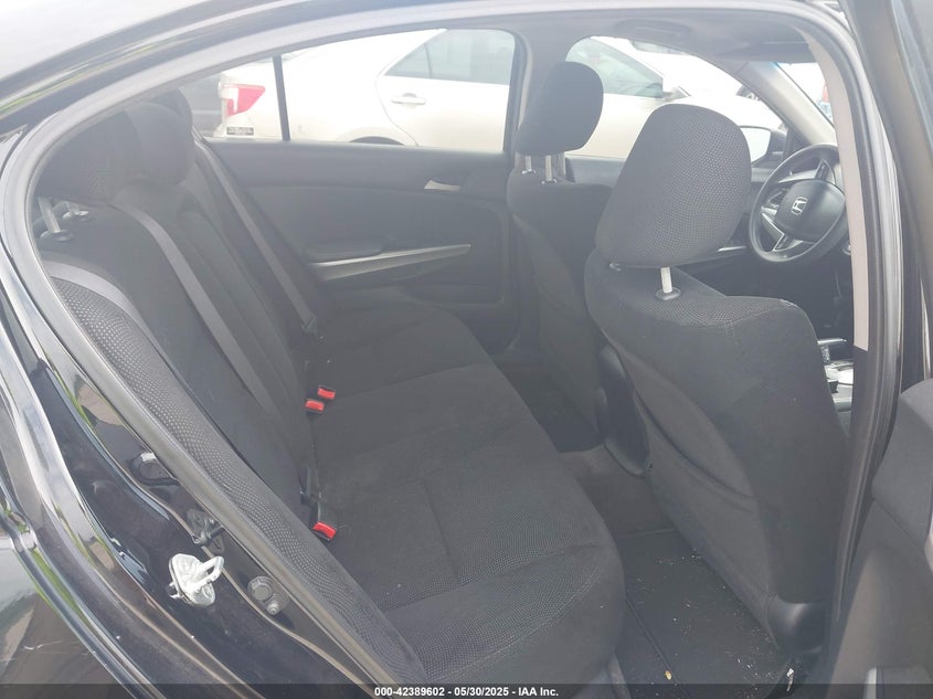 2009 HONDA ACCORD VIN: 1HGCP26739A055639