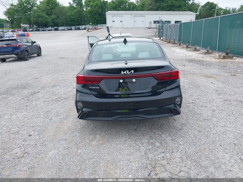 2022 KIA FORTE LXS - 3KPF24AD8NE481885