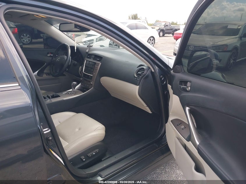 2010 LEXUS IS VIN: JTHBF5C29A5125387