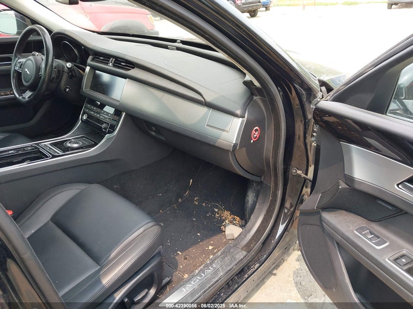 2017 JAGUAR XF 20D PREMIUM - SAJBJ4BN0HCY45206