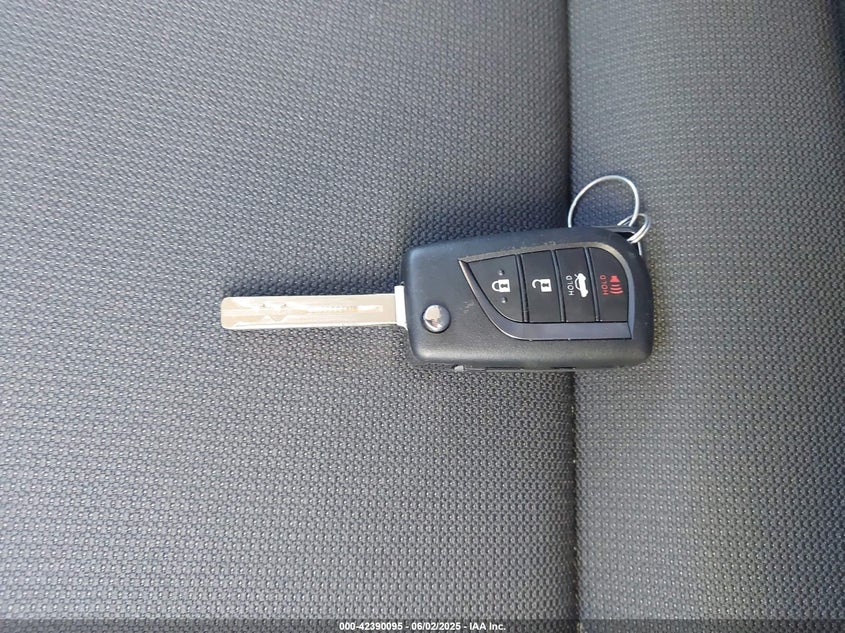 2025 TOYOTA COROLLA LE - 5YFB4MDE5SP287080