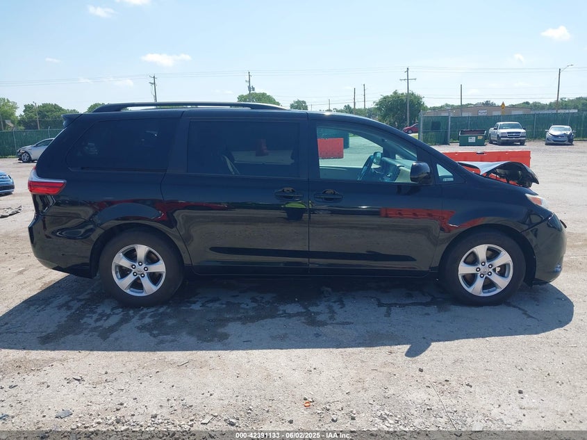 2015 Toyota Sienna Le 8 Passenger VIN: 5TDKK3DC2FS614899 Lot: 42391133