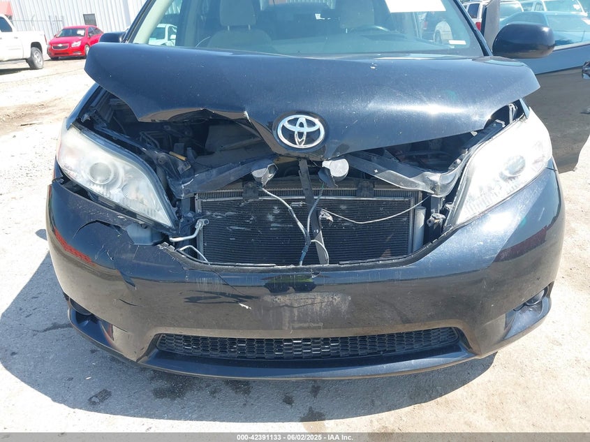 2015 Toyota Sienna Le 8 Passenger VIN: 5TDKK3DC2FS614899 Lot: 42391133