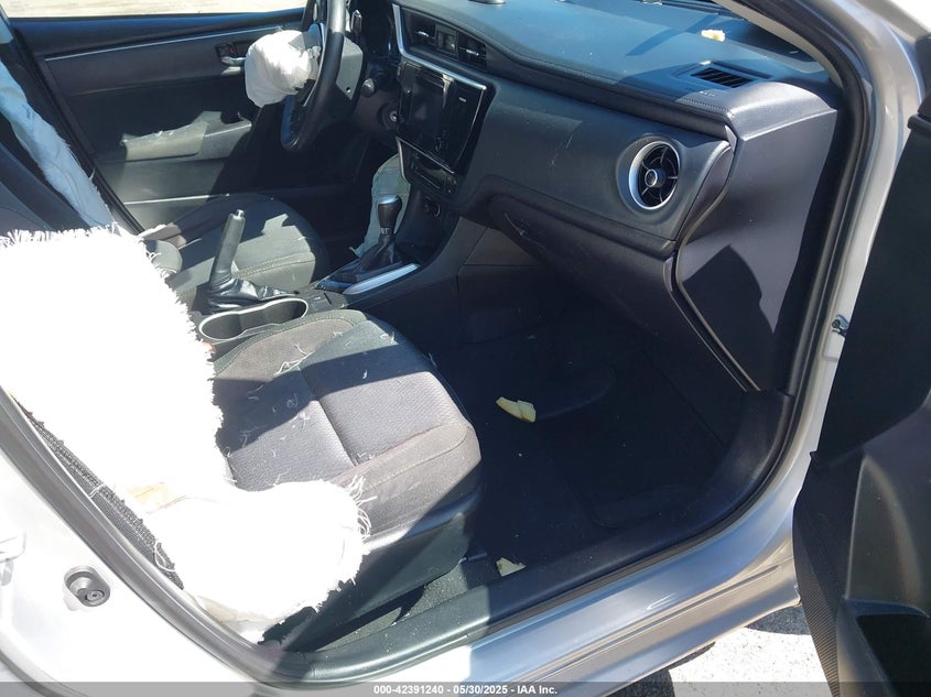 2017 TOYOTA COROLLA LE - 5YFBURHE3HP691530