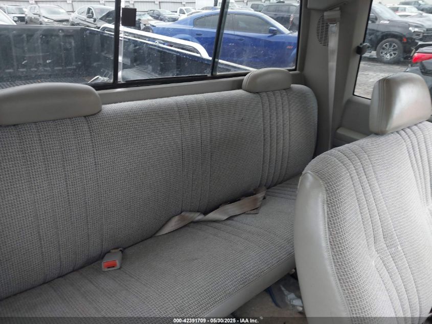 1996 Chevrolet Gmt-400 C1500 VIN: 1GCEC19M0TE190625 Lot: 42391709