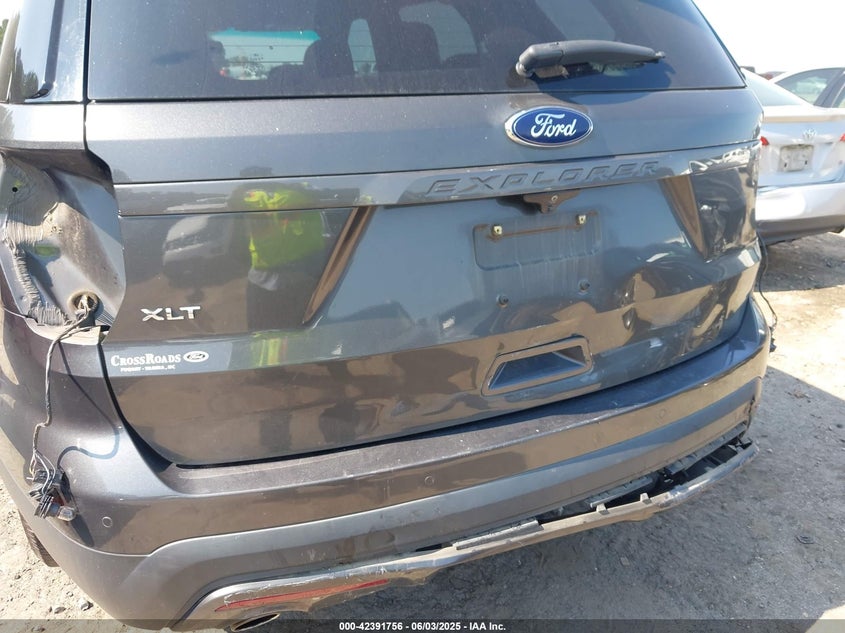 2017 FORD EXPLORER VIN: 1FM5K7D82HGA31550