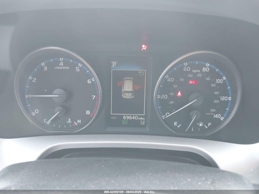 2017 Toyota Rav4 Xle VIN: JTMWFREV7HJ140604 Lot: 42392189