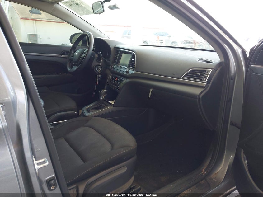 2018 HYUNDAI ELANTRA VIN: KMHD84LF5JU478082