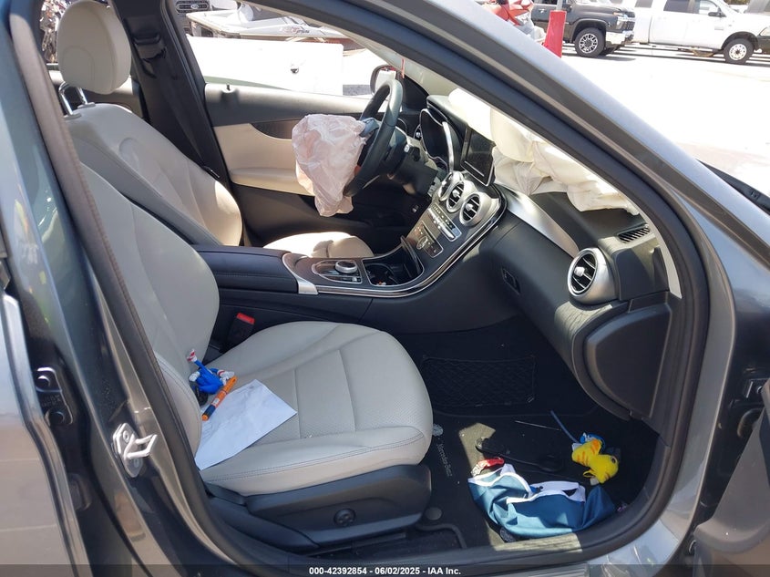 2017 MERCEDES-BENZ C VIN: 55SWF4JB1HU233879