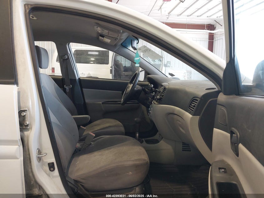 2011 HYUNDAI ACCENT VIN: KMHCN4ACXBU607206