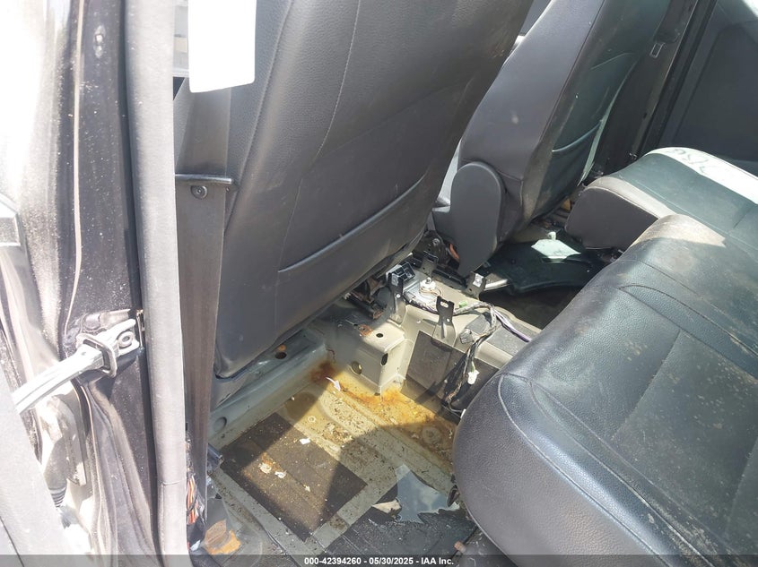 2010 VOLKSWAGEN TIGUAN VIN: WVGBV7AX5AW526908