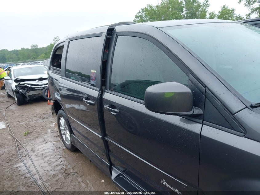 2016 DODGE GRAND CARAVAN SXT - 2C7WDGCG2GR365900