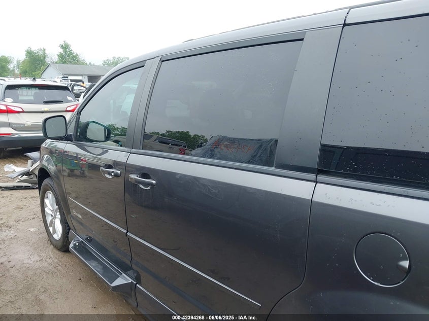 2016 DODGE GRAND CARAVAN SXT - 2C7WDGCG2GR365900