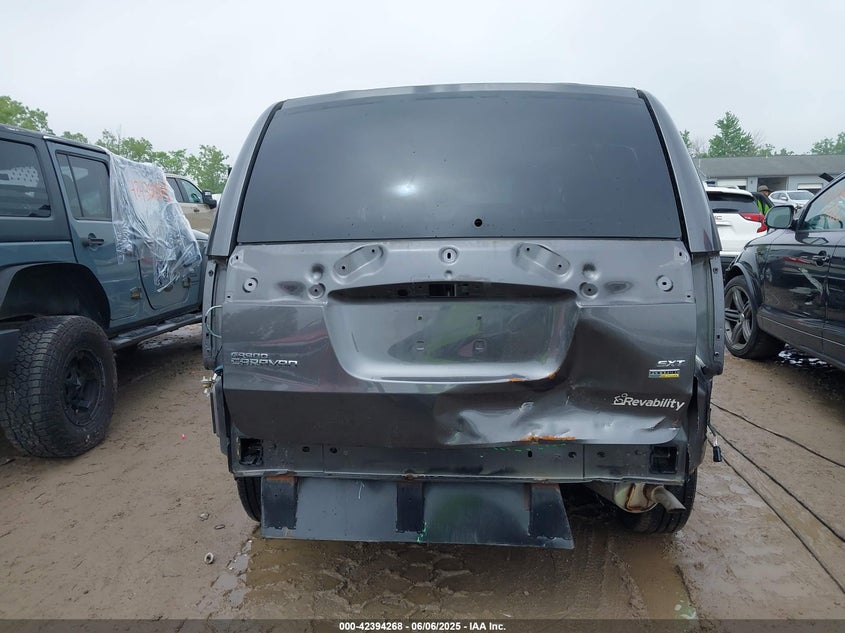 2016 DODGE GRAND CARAVAN SXT - 2C7WDGCG2GR365900