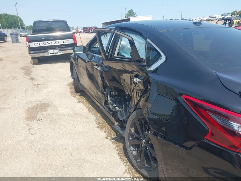 VIN 1N4AL3AP9JC234118 2018 NISSAN ALTIMA 2.5 SR