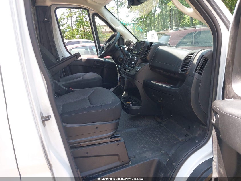 VIN 3C6LRVDG8PE605870 2023 RAM PROMASTER 2500 HIGH ROOF 159 WB