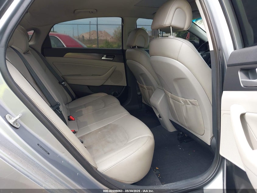 VIN 5NPE34AFXHH437266 2017 HYUNDAI SONATA SPORT