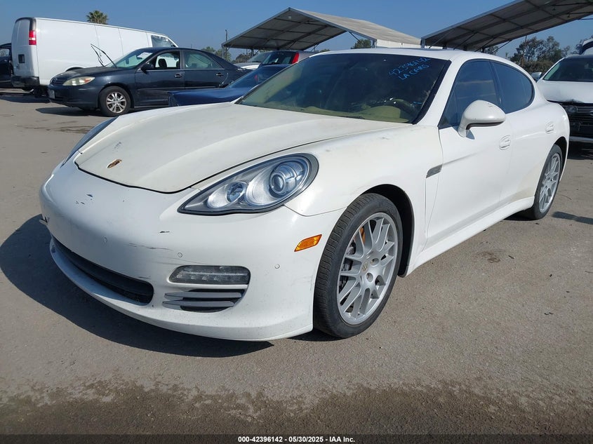2011 PORSCHE PANAMERA VIN: WP0AA2A75BL010310