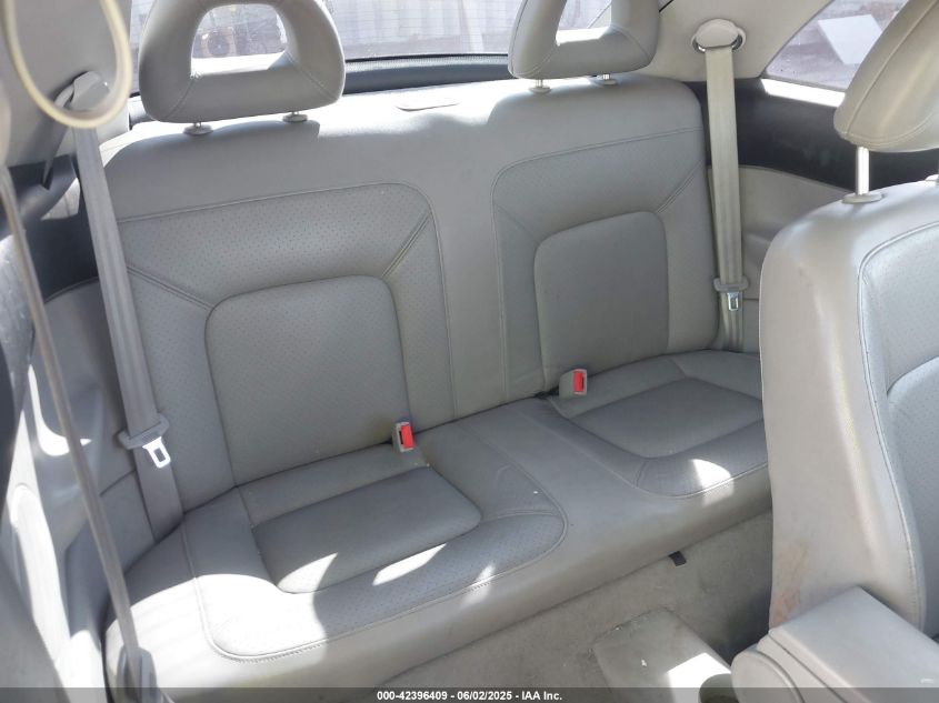 2000 Volkswagen New Beetle Gls VIN: 3VWCC21C1YM445314 Lot: 42396409