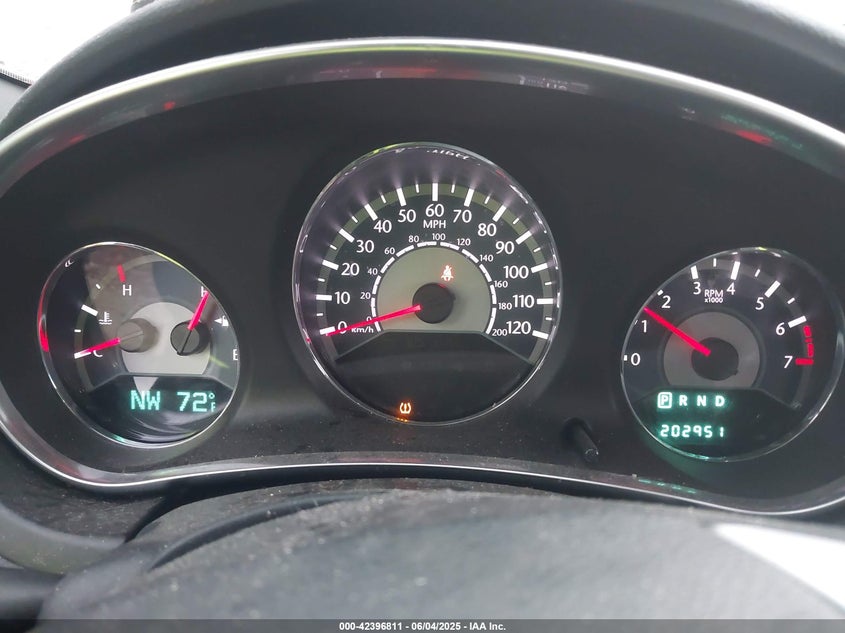 2012 CHRYSLER 200 VIN: 1C3CCBCB2CN142794